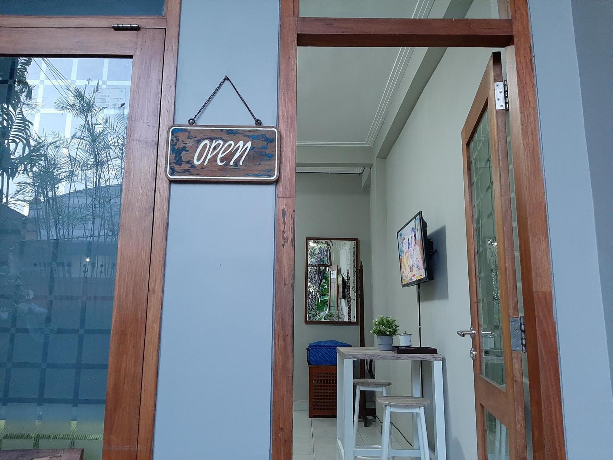 Rumah566 Γιογκιακάρτα Εξωτερικό φωτογραφία